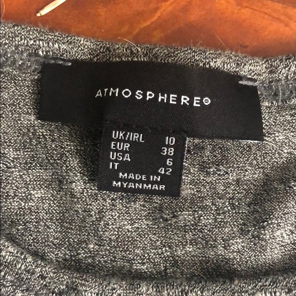 Primark Tee with side tie - Picture 2 of 4